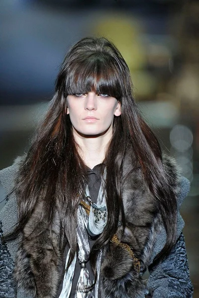 Look 70